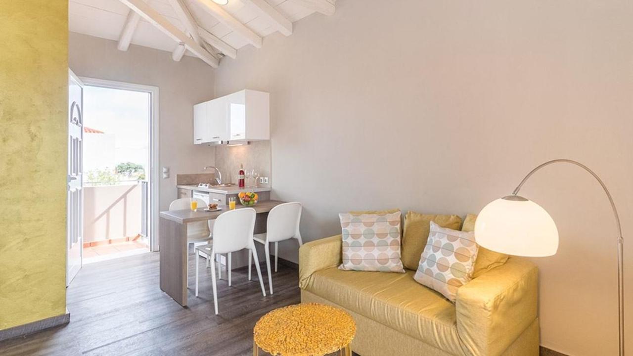 Blue Jasmine Hotel Skala  外观 照片