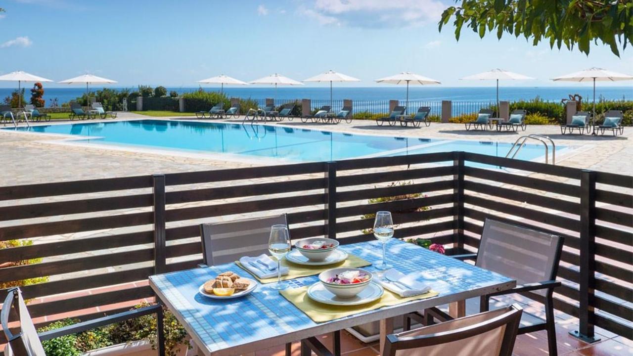 Blue Jasmine Hotel Skala  外观 照片